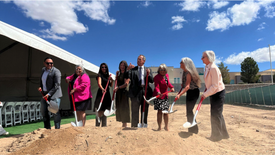 Governor breaks ground on southern NM abortion clinic